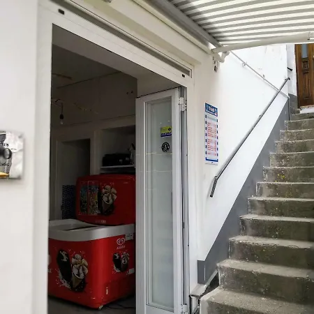 Holiday home Puolo Beach House Sorrento